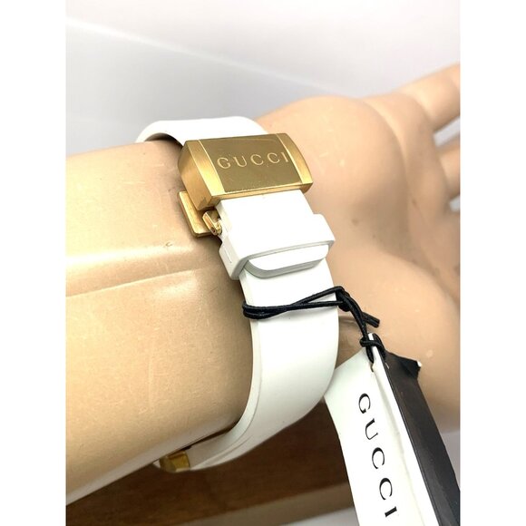 GUCCI Men's Watch YA136322 Dive Cat Swiss Quartz Gold White Rubber Strap 40mm - Picture 9 of 13